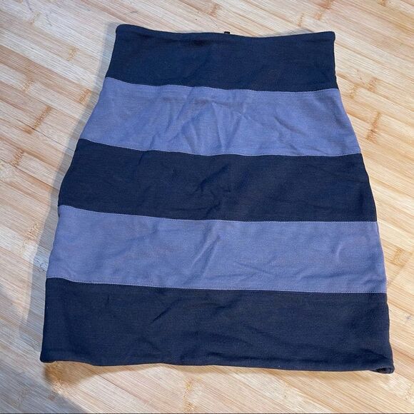 Aritzia  Talula mini skirt - Picture 1 of 7